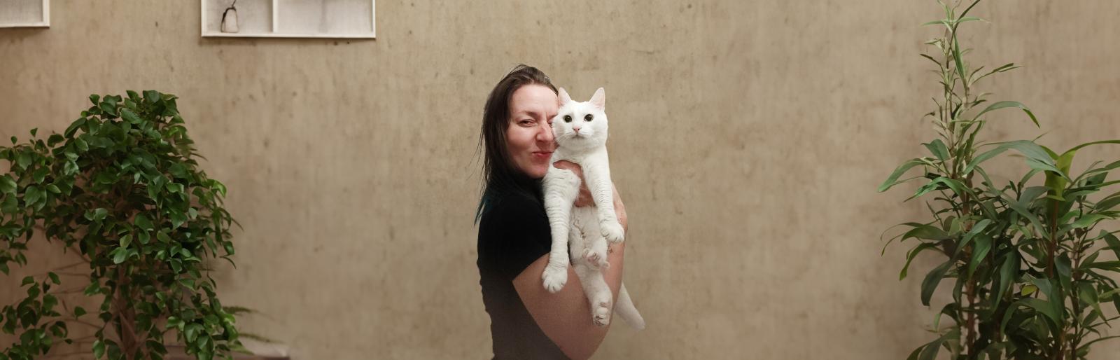 Die stille Welt von Kater Otis: Wie ein taubes Haustier das Leben bereichert