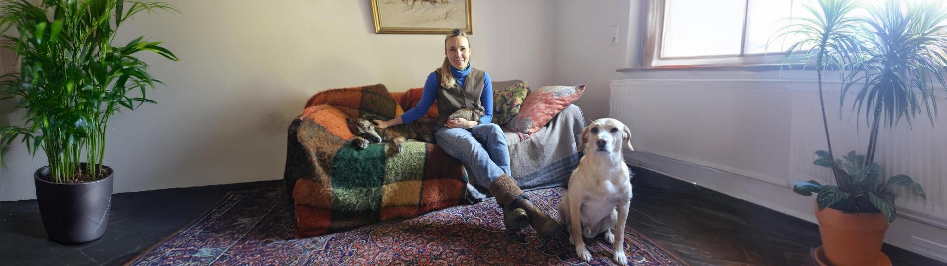Tiergestützte Therapie: Wie zwei, die wenig Glück hatten, sich unterstützen